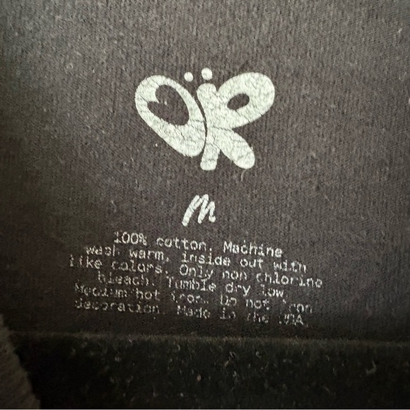 Olivia Rodrigo sour graphic tee - Picture 2 of 3